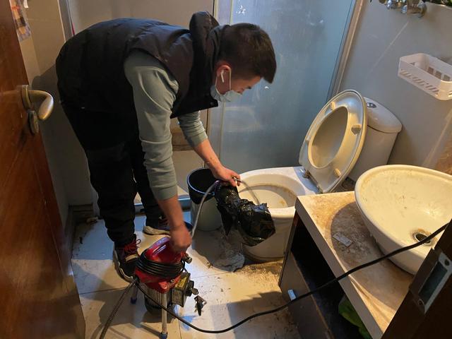 元宝山马桶疏通-疏通下水道