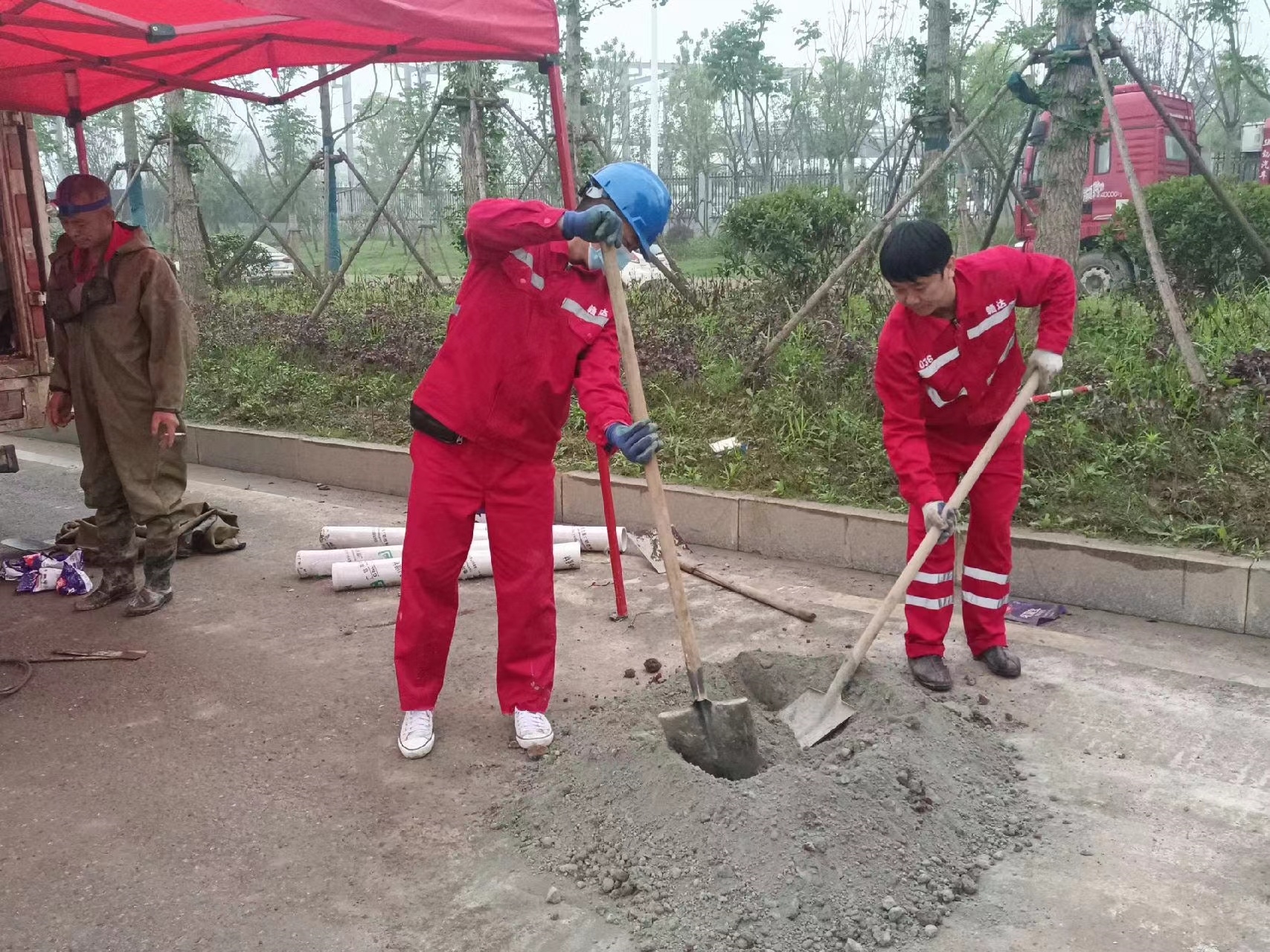 元宝山管道疏通哪家好】及时进行市政管道清淤