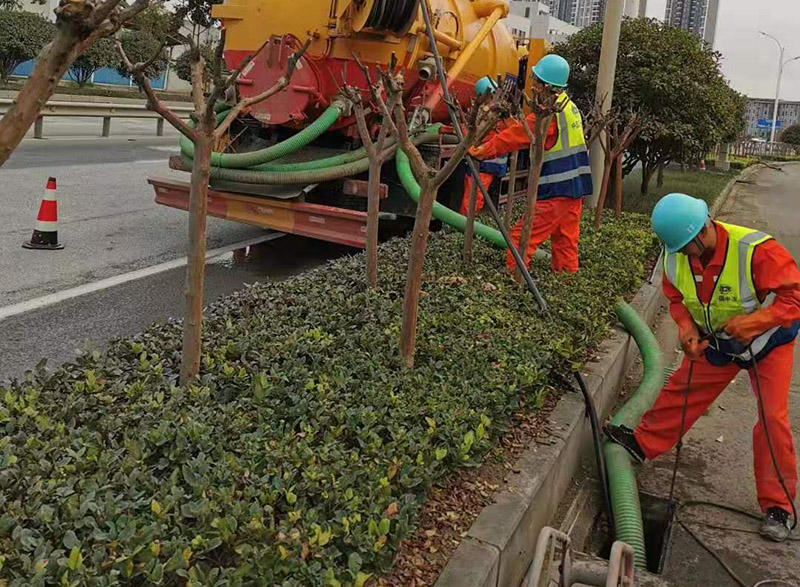 元宝山市政管道清淤